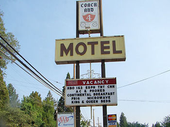 Coach N Four Motel Grass Valley Bagian luar foto